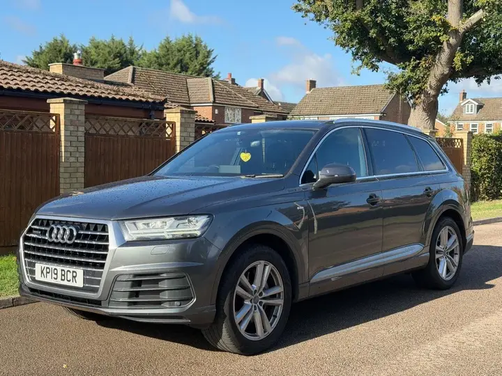 Audi Q7 2019 photo 4