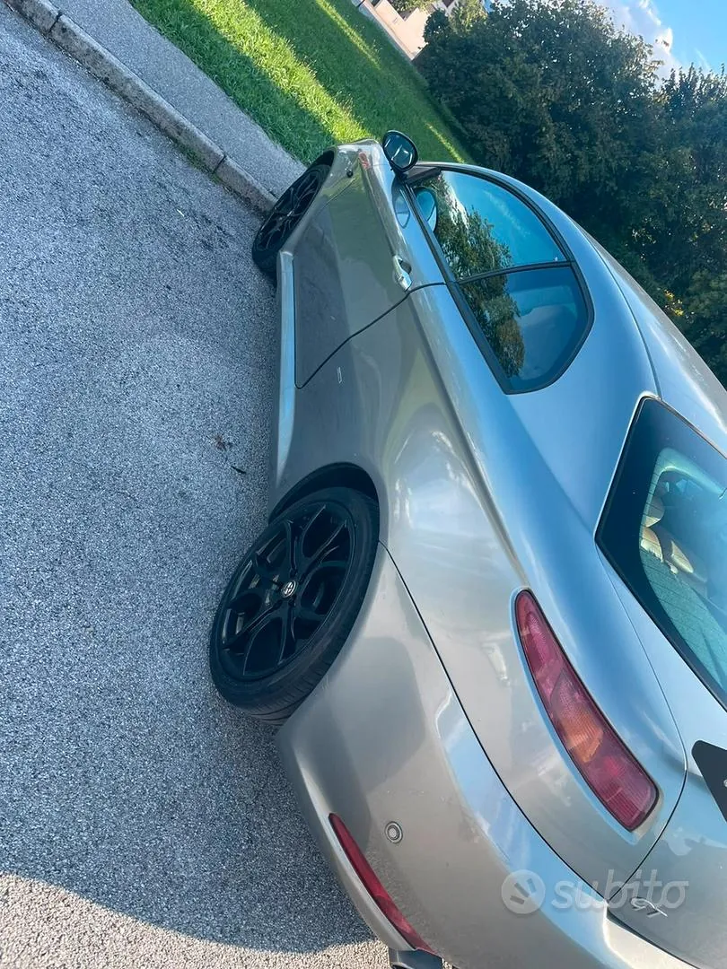 Alfa Romeo Gt 2004 photo 5