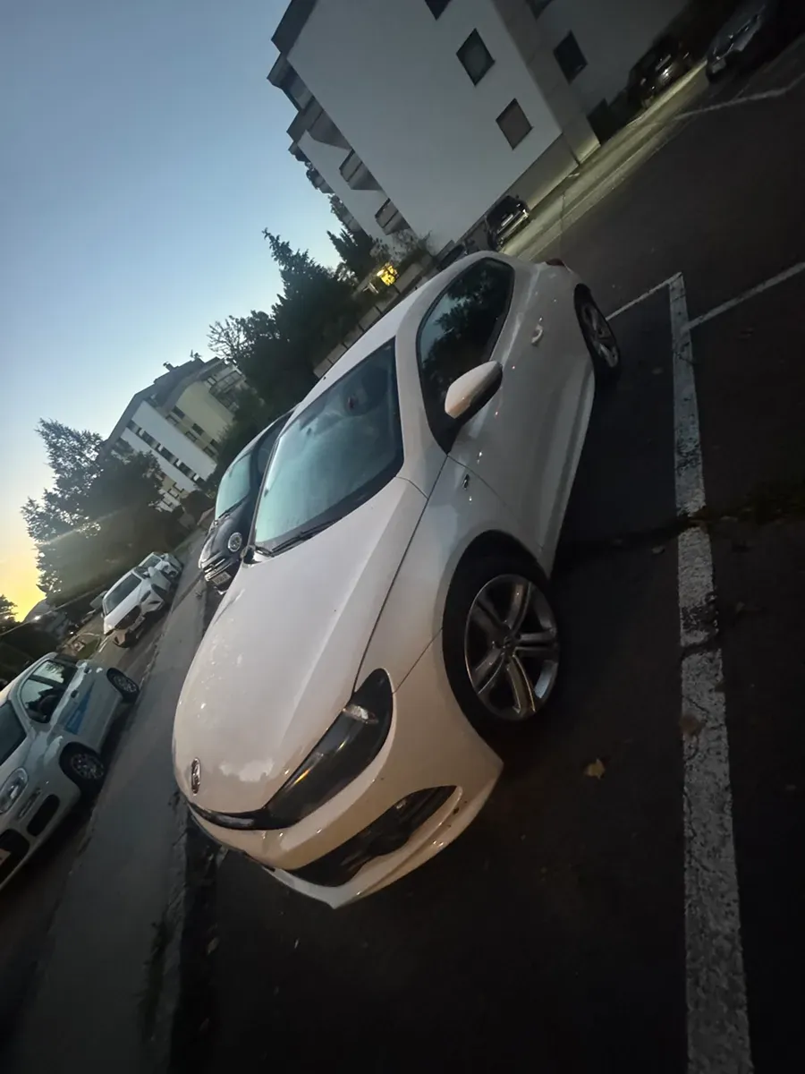 Volkswagen Scirocco 2010 photo 2