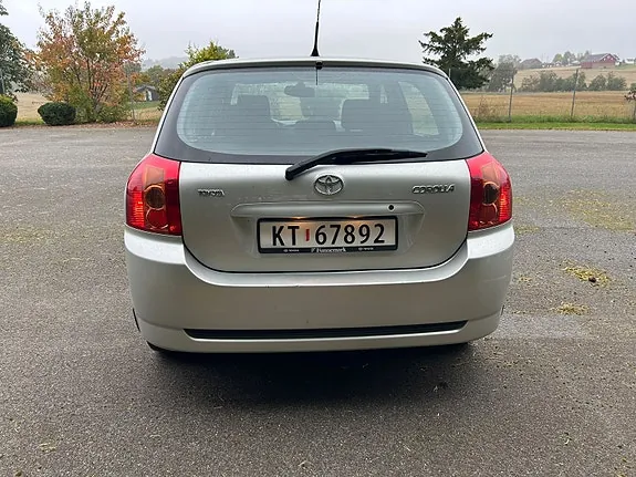 Toyota Corolla 2004 photo 3