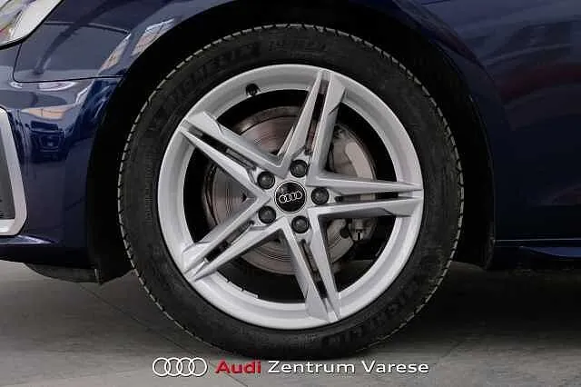 Audi A4 2024 photo 3