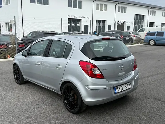 Opel Corsa 2012 photo 3