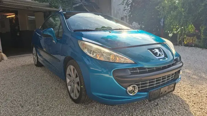 Peugeot 207 2008 photo 2