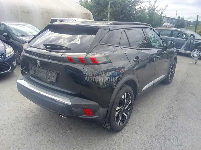 Peugeot 2008 2021 photo 5