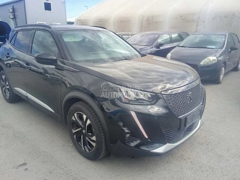 Peugeot 2008 2021 photo 4