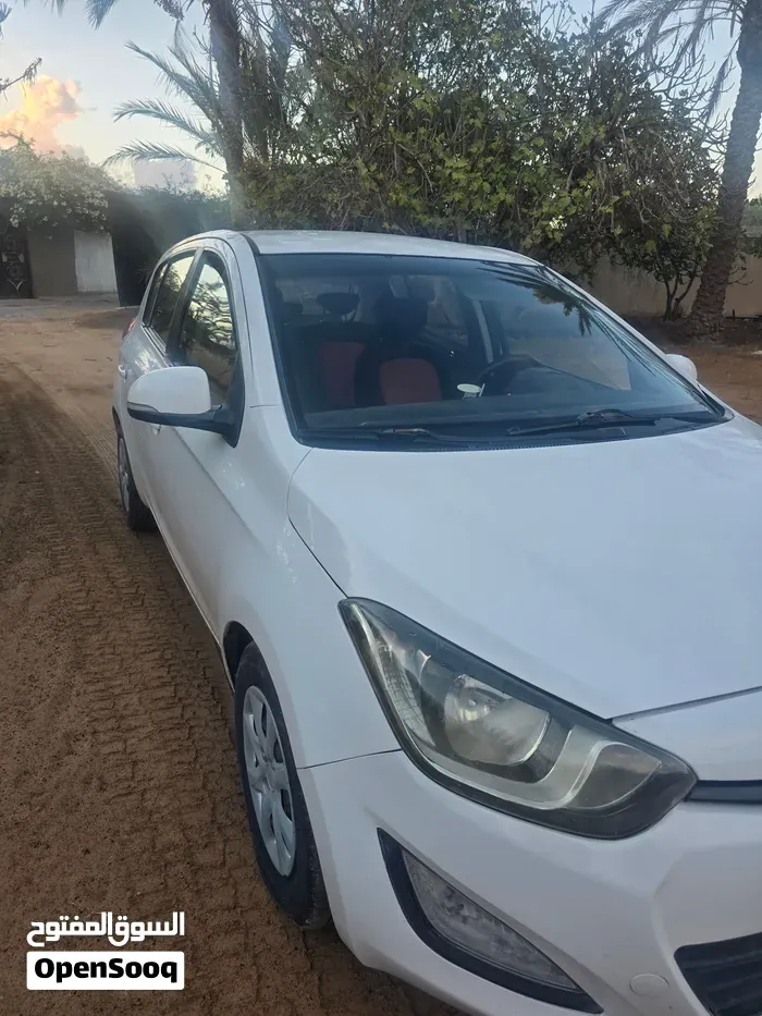 Hyundai I20 2014 photo 2