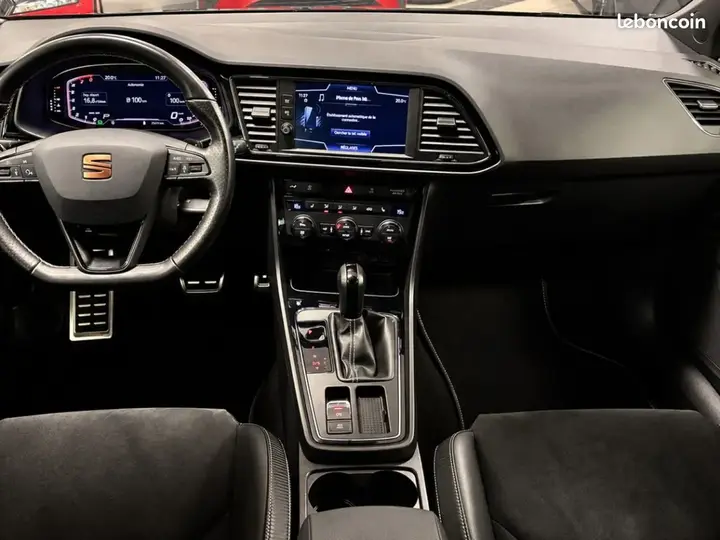 Seat Leon 2019 photo 2