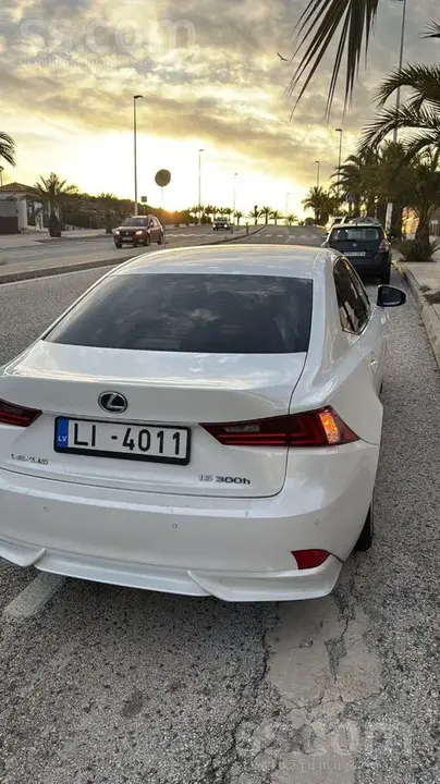 Lexus Is