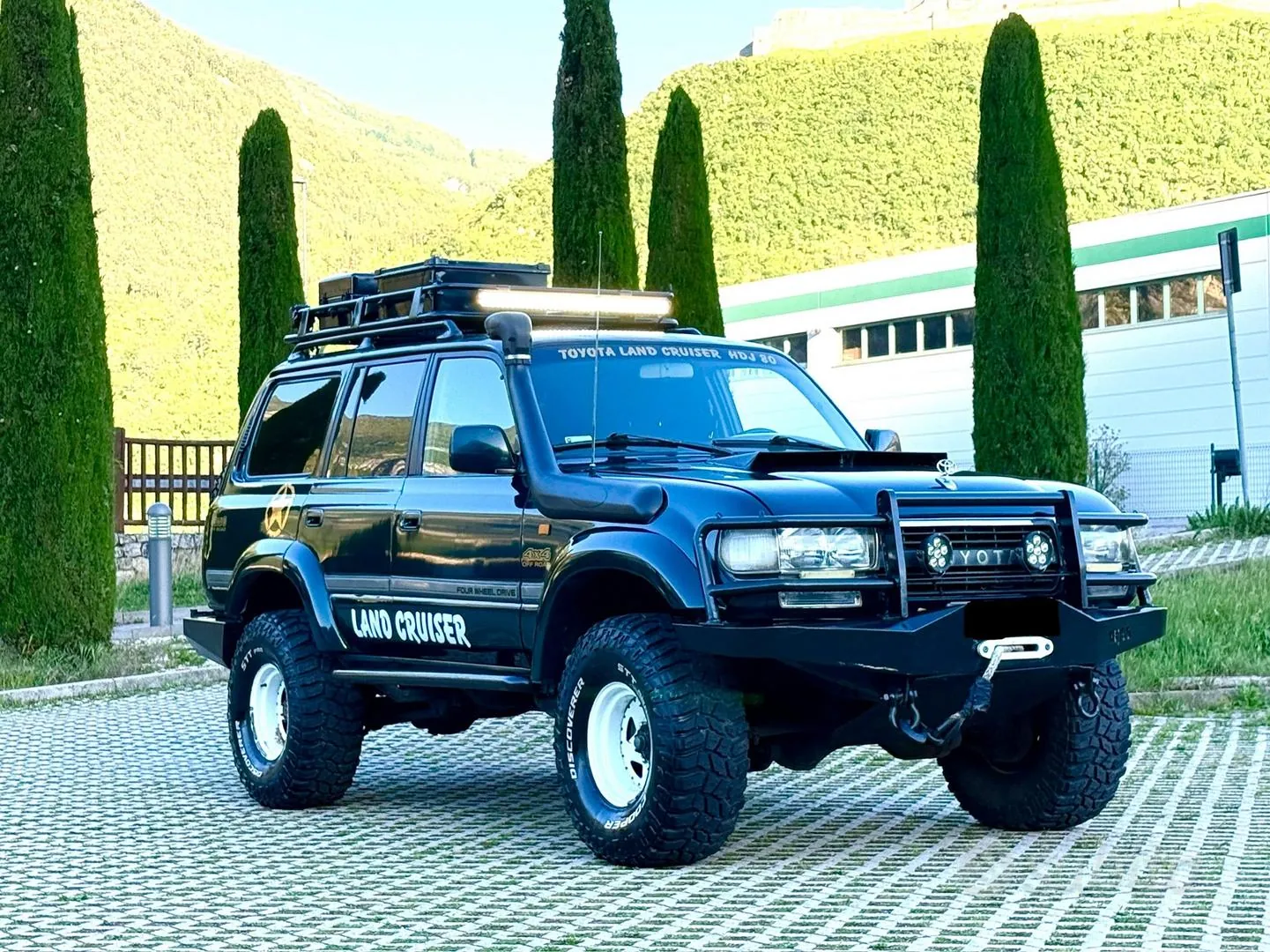 Toyota Land Cruiser 1997 photo 2