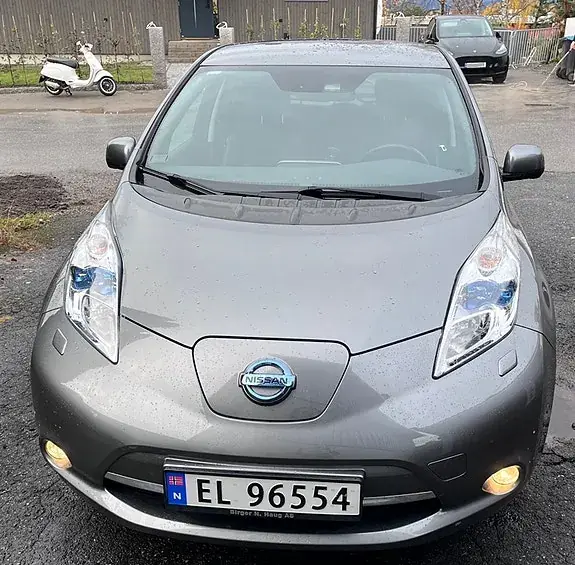 Nissan Leaf 2016 photo 2