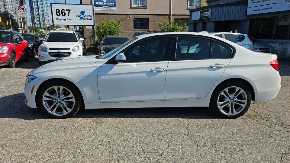 BMW 3 Series 2018 photo 2