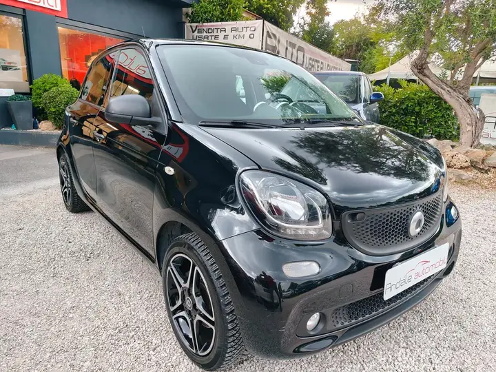 Smart Forfour 2017 photo 2