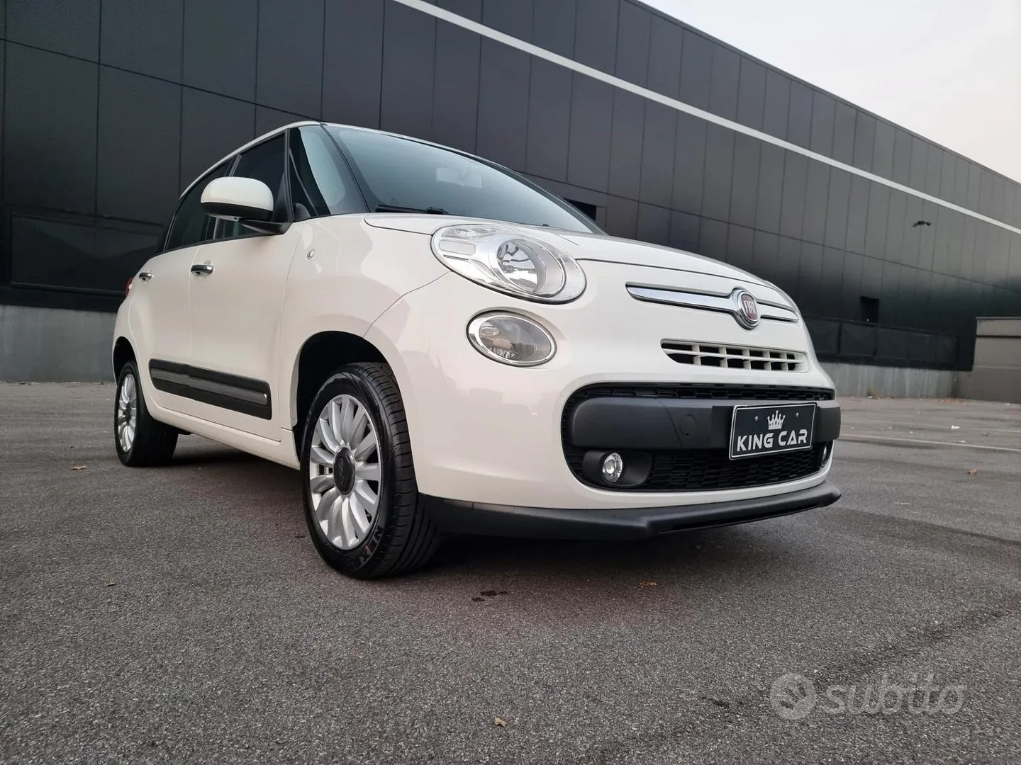 Fiat 500L 2014 photo 2
