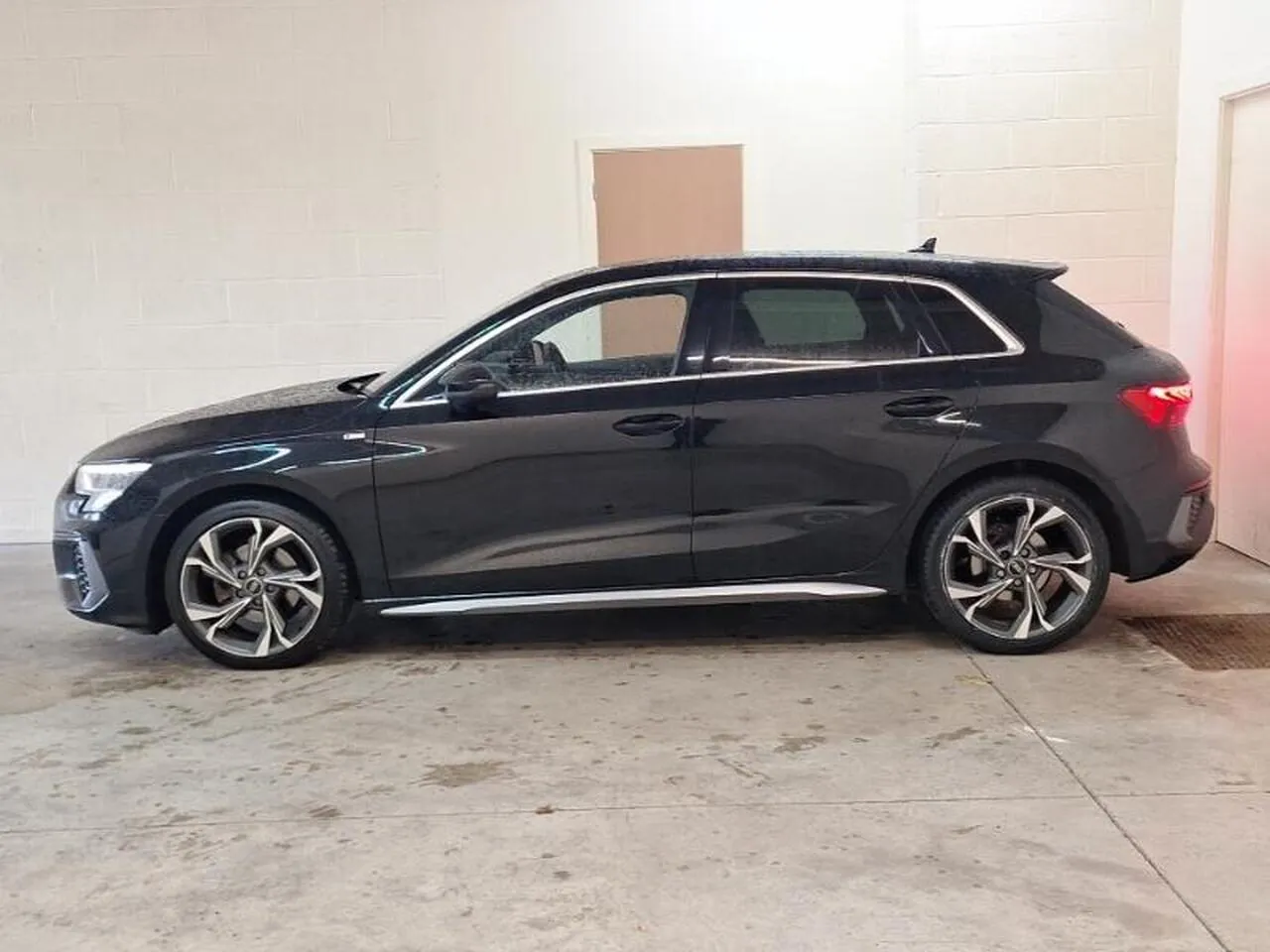 Audi A3 2023 photo 4