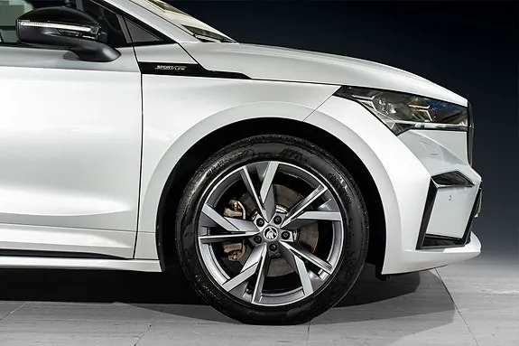 Skoda Enyaq 2023 photo 5