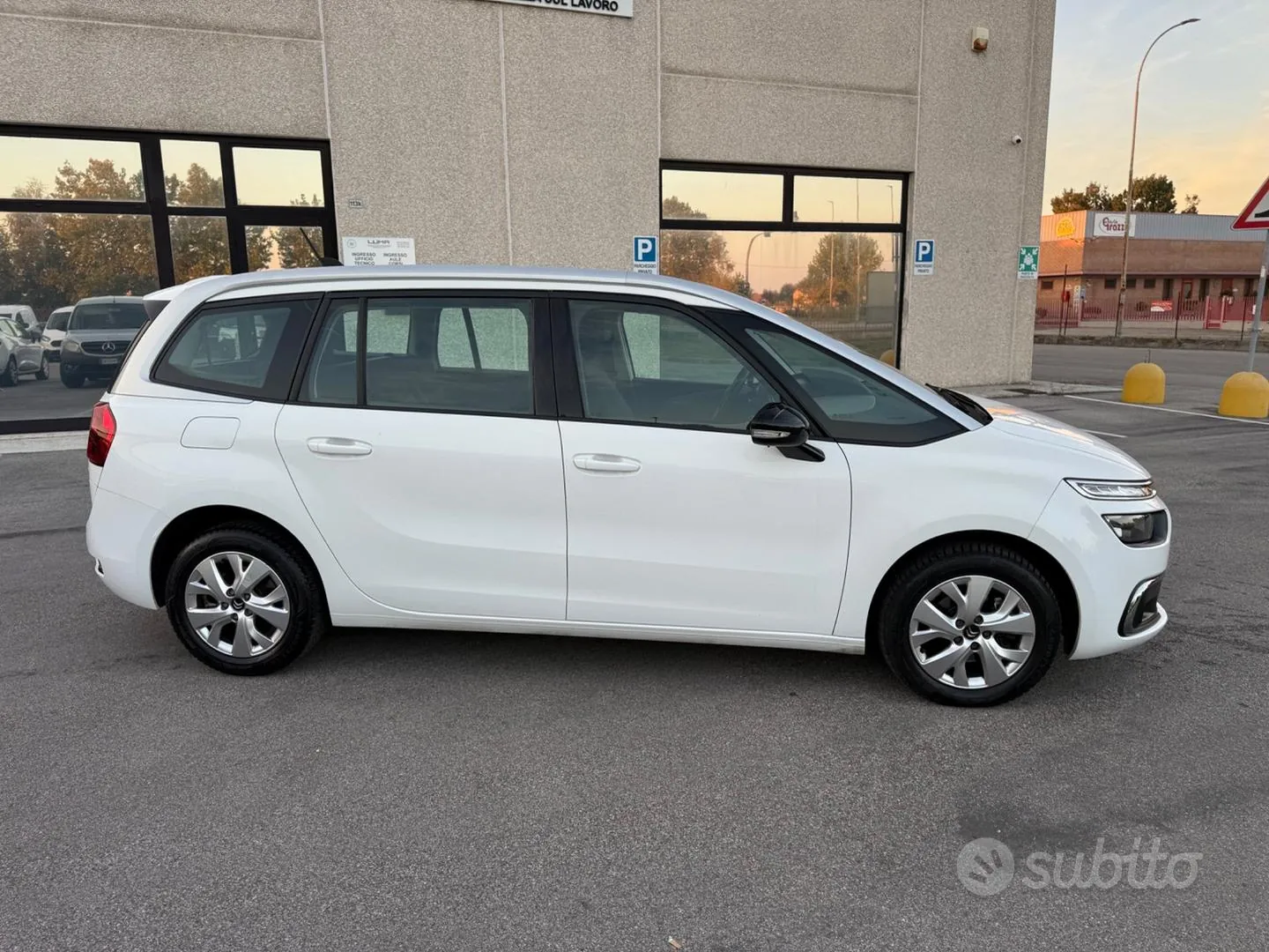 Citroen Grand C4 Spacetourer 2022 photo 4