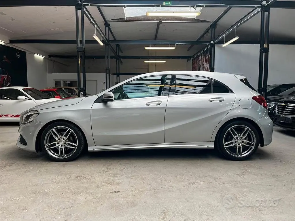 Mercedes-Benz A200 2017 photo 4