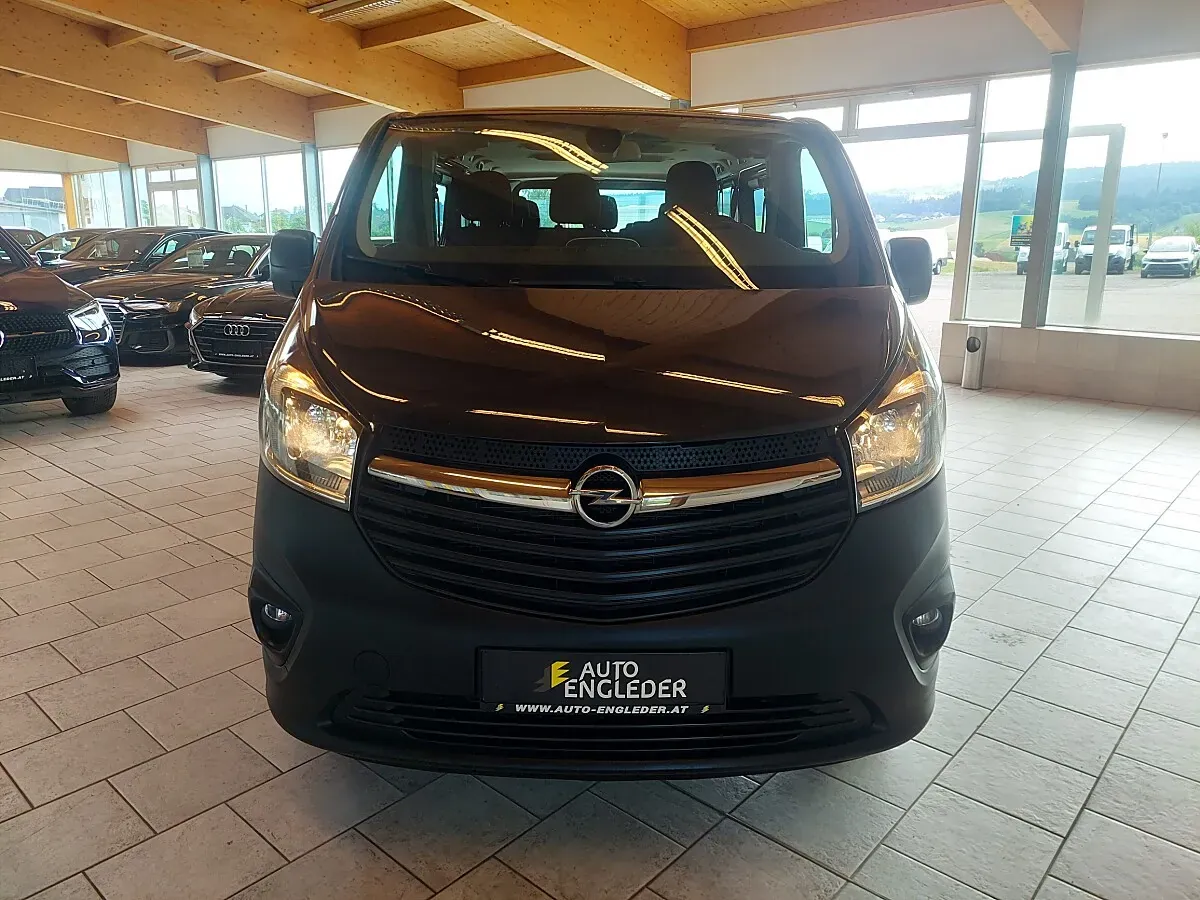 Opel Vivaro 2016 photo 3