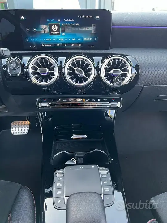 Mercedes-Benz A-Class 2021 photo 3