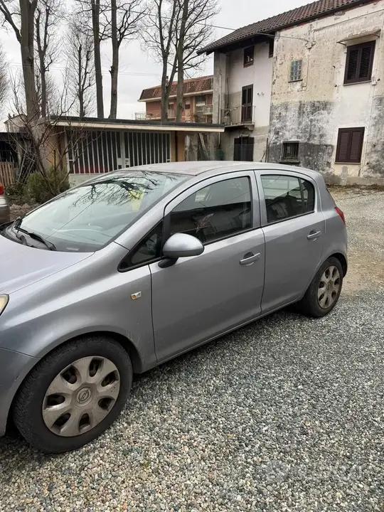 Opel Corsa D 2008 photo 3