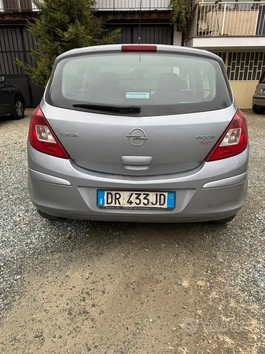 Opel Corsa D 2008 photo 4