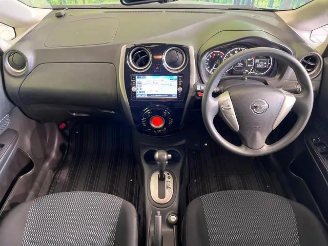 Nissan Note 2016 photo 2