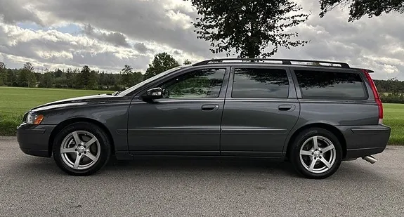 Volvo V70 2007 photo 2