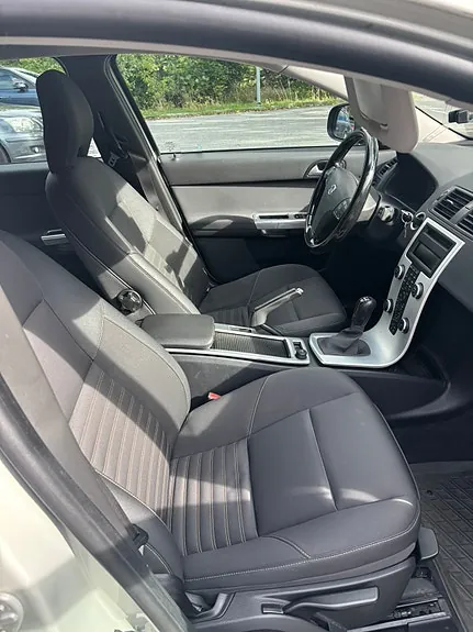 Volvo V50 2011 photo 5