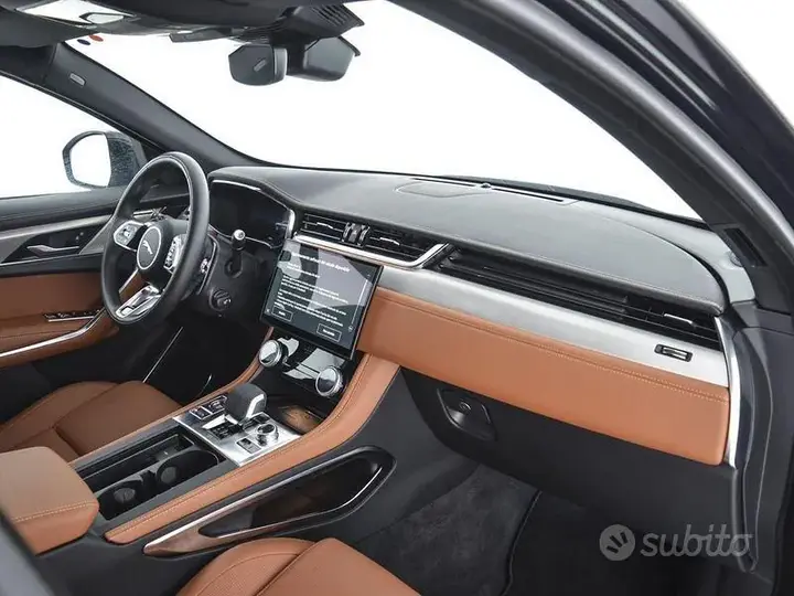 Jaguar F-Pace 2023 photo 3