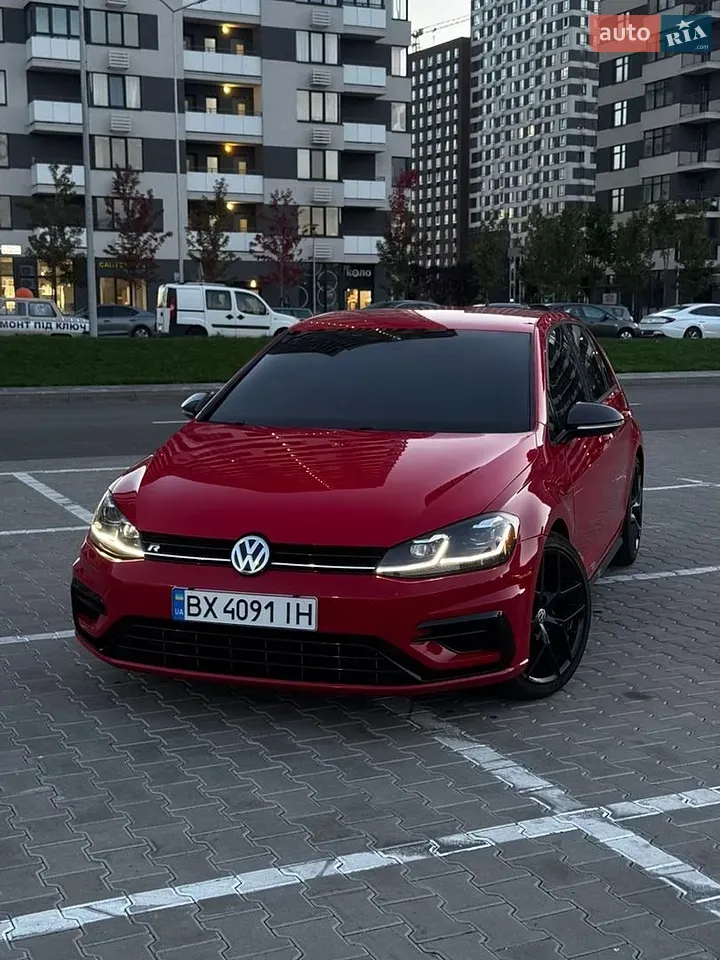 Volkswagen Golf R