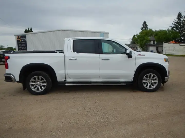 Chevrolet Silverado 1500 2022 photo 2