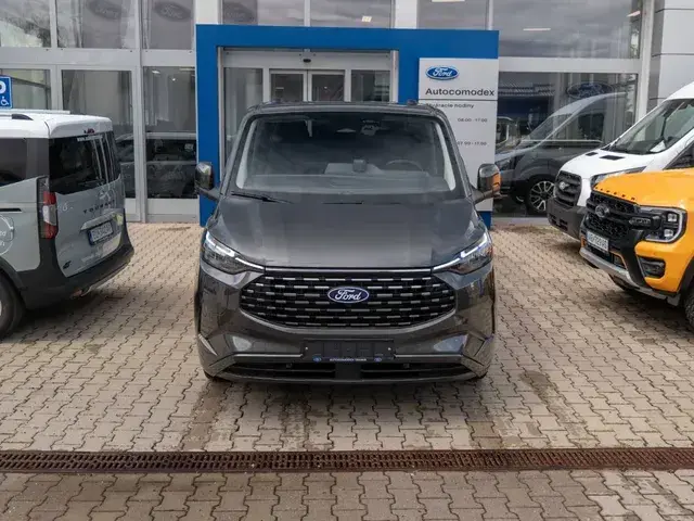 Ford Tourneo Custom