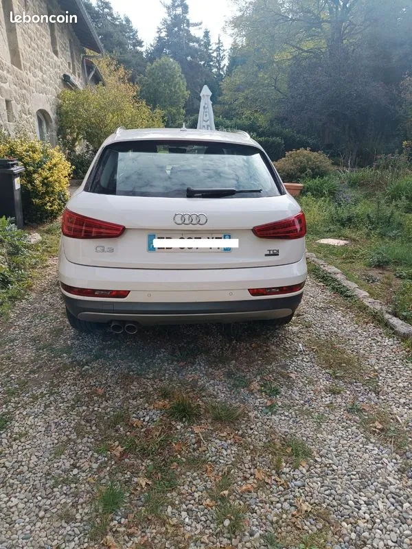 Audi Q3 2016 photo 2