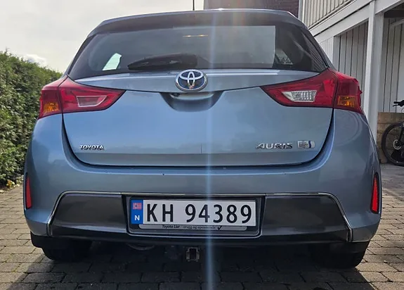 Toyota Auris 2013 photo 5