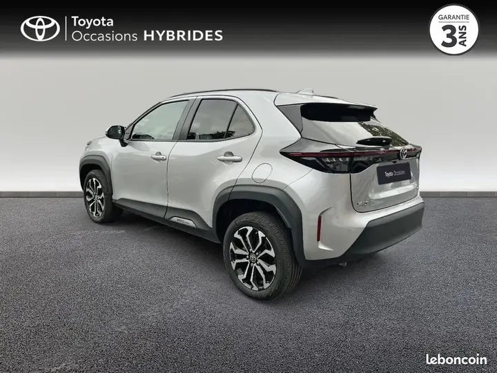 Toyota Yaris Cross 2025 photo 2