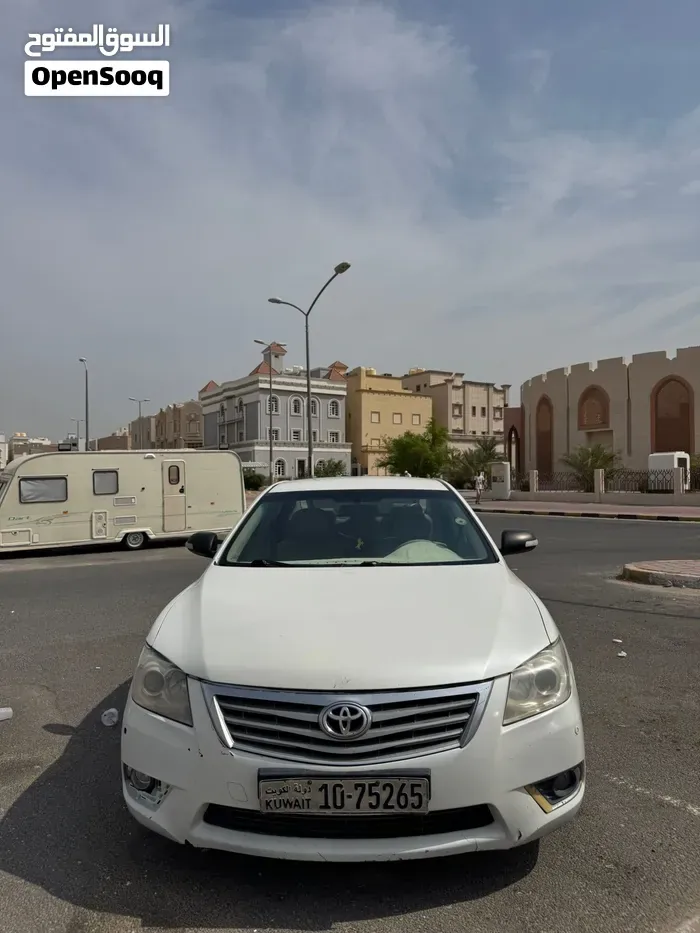 Toyota Aurion