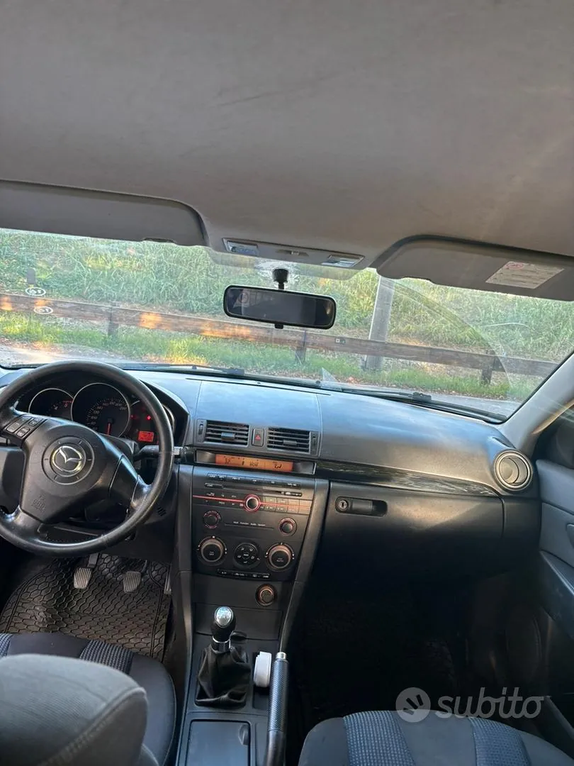 Mazda 3 2005 photo 4