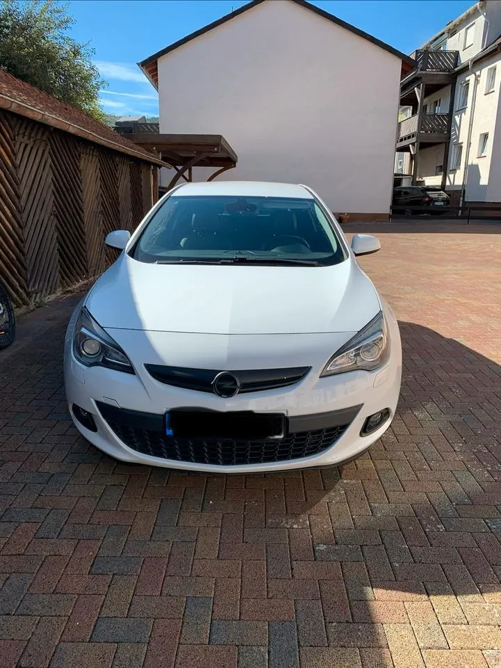 Opel Astra Gtc