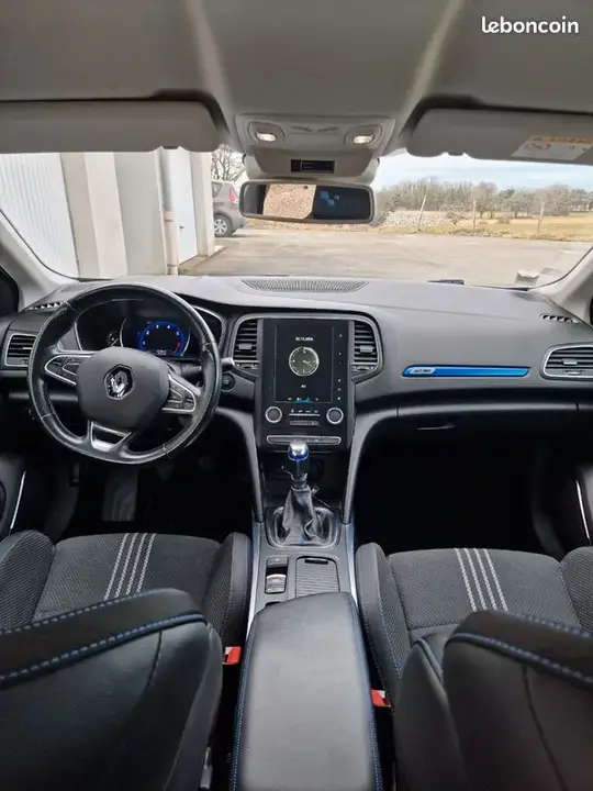 Renault Megane 2018 photo 3
