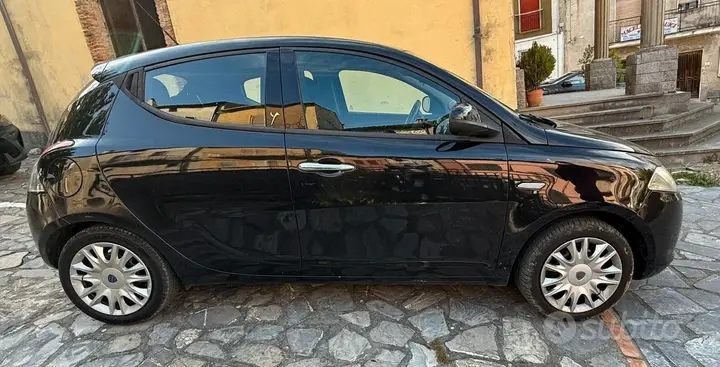 Lancia Ypsilon 2012 photo 3