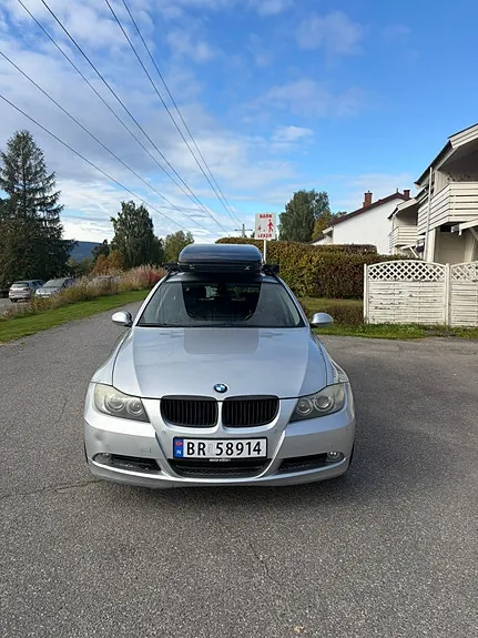 BMW 320D 2007 photo 2