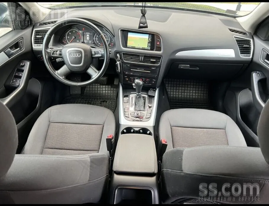 Audi Q5 2010 photo 3
