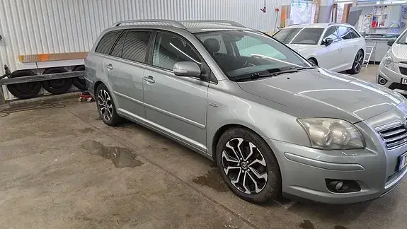 Toyota Avensis 2008 photo 2
