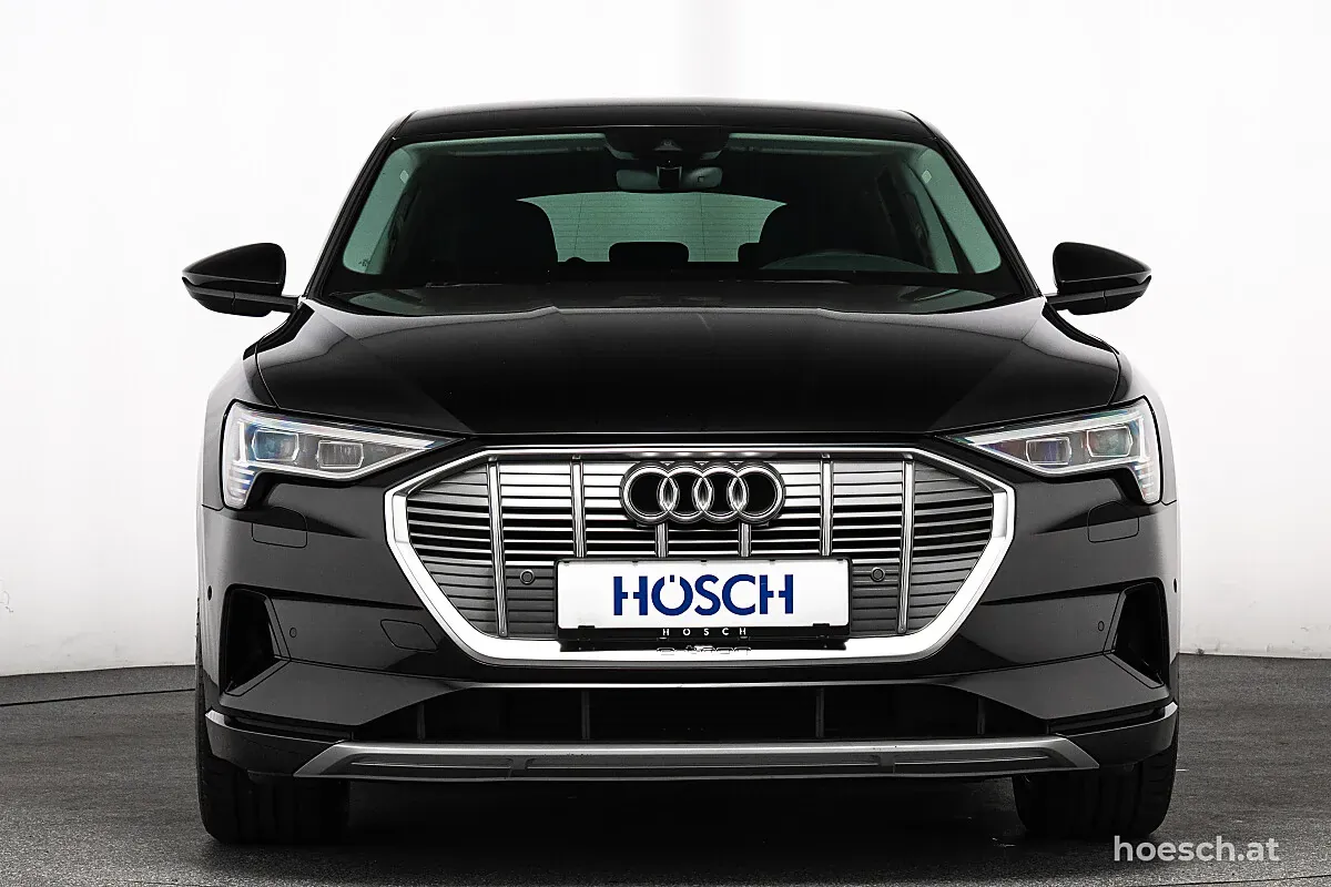 Audi E-Tron 2023 photo 2