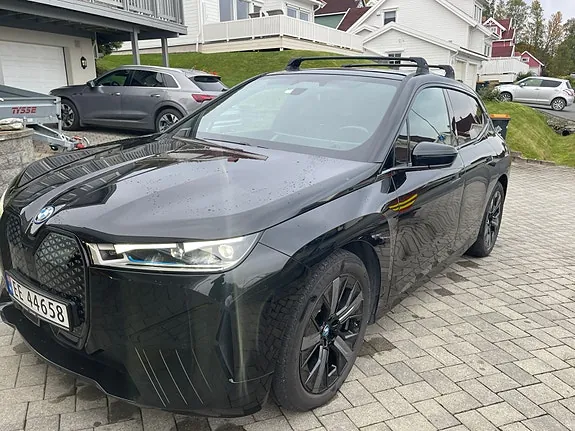 BMW Ix 2022 photo 3
