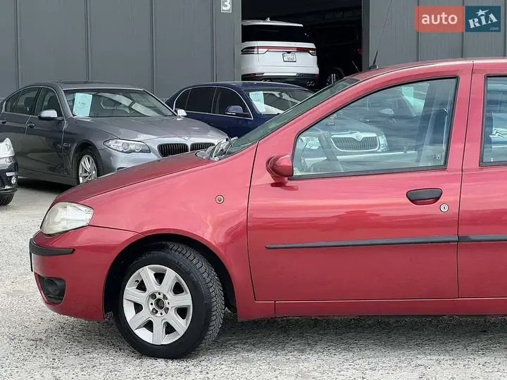 Fiat Punto 2004 photo 3