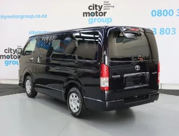 Toyota Hiace 2018 photo 3