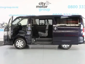 Toyota Hiace 2018 photo 4
