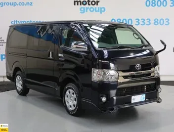 Toyota Hiace 2018 photo 2