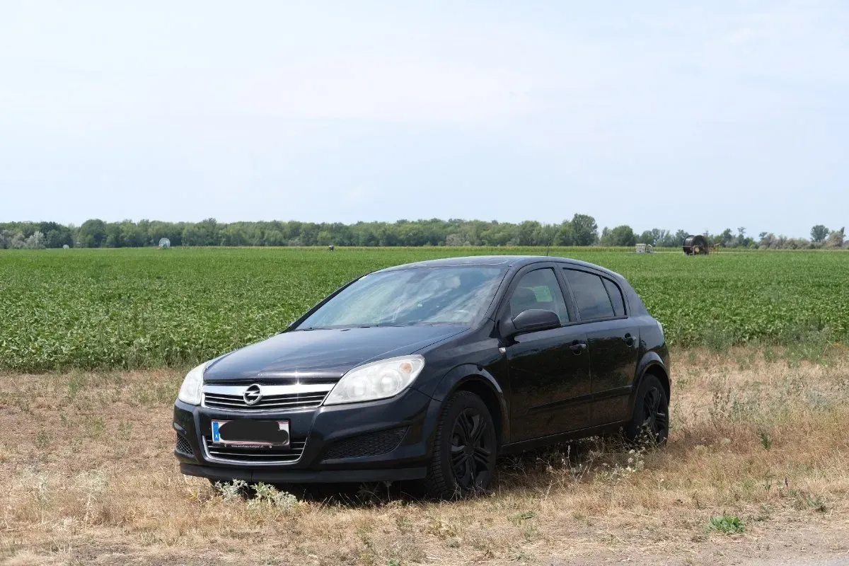 Opel Astra 2008 photo 3
